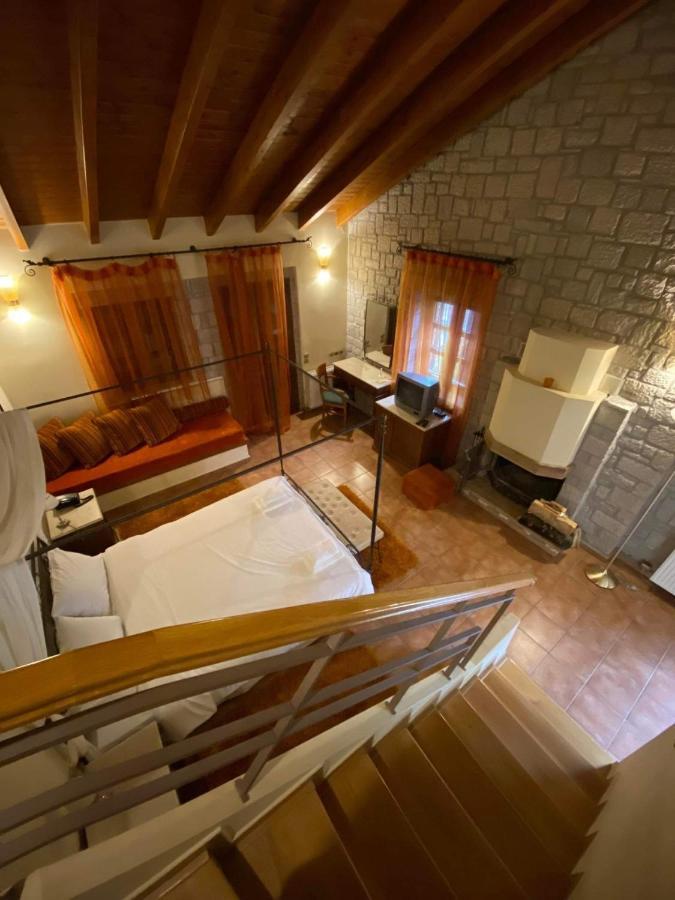 Καστρο Πετρινα Σαλε Καλαβρυτα Villa Kalavryta Exterior photo
