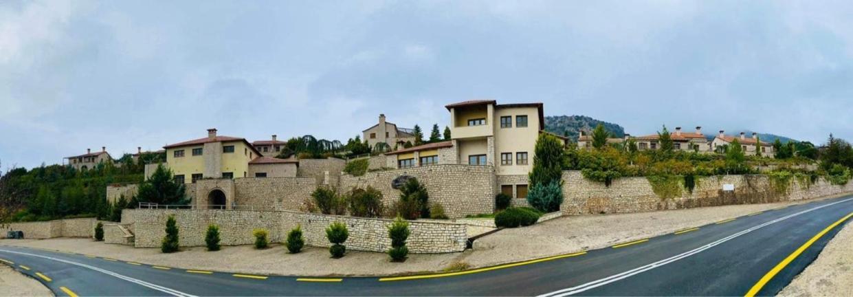 Καστρο Πετρινα Σαλε Καλαβρυτα Villa Kalavryta Exterior photo