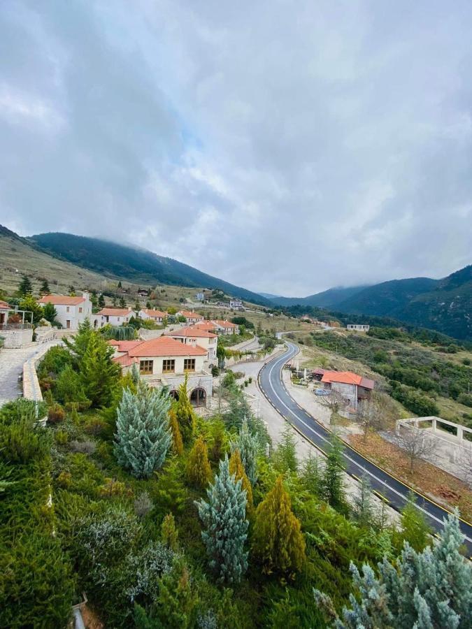 Καστρο Πετρινα Σαλε Καλαβρυτα Villa Kalavryta Exterior photo