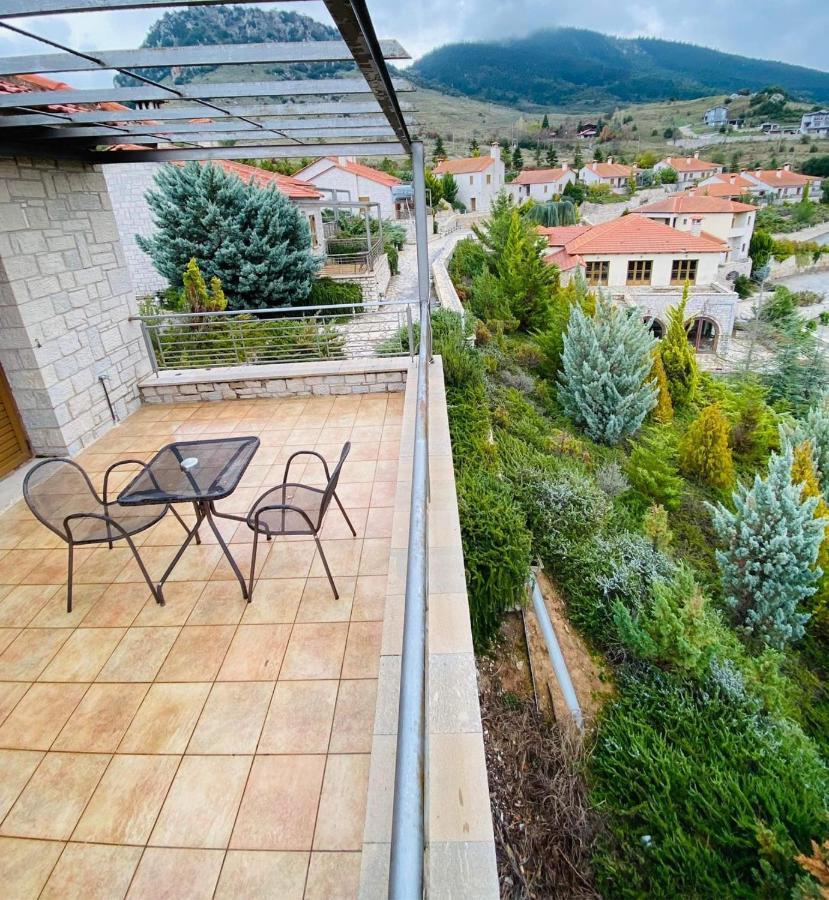 Καστρο Πετρινα Σαλε Καλαβρυτα Villa Kalavryta Exterior photo