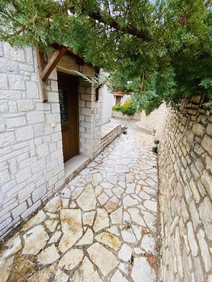 Καστρο Πετρινα Σαλε Καλαβρυτα Villa Kalavryta Exterior photo